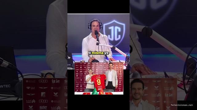 Javier Cárdenas | 31 de agosto de 2026 | Esther González, campeona del mundo con España borra fotos con su mujer al fichar con la liga Saudí